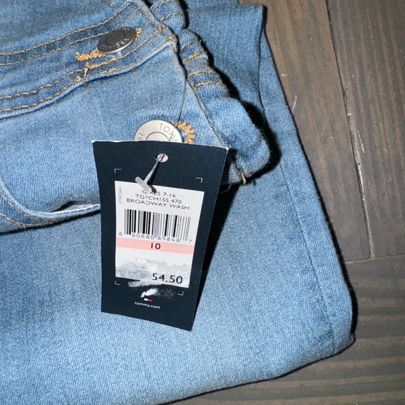 Brand New NWT Tommy Hilfiger Girls Logo Overalls Denim Jean Size 10 - Picture 3 of 3